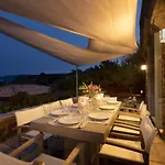 Seabreeze House By The Sea By Andros Collection Piso Gialia